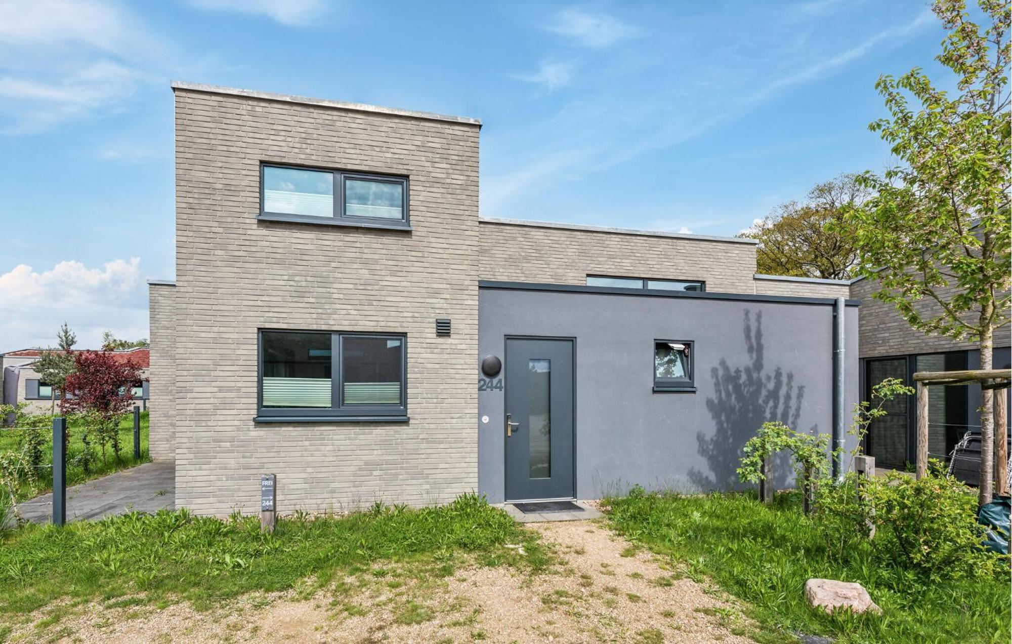 Lovely Home In Lembruch-Duemmer See With Wifi 외부 사진