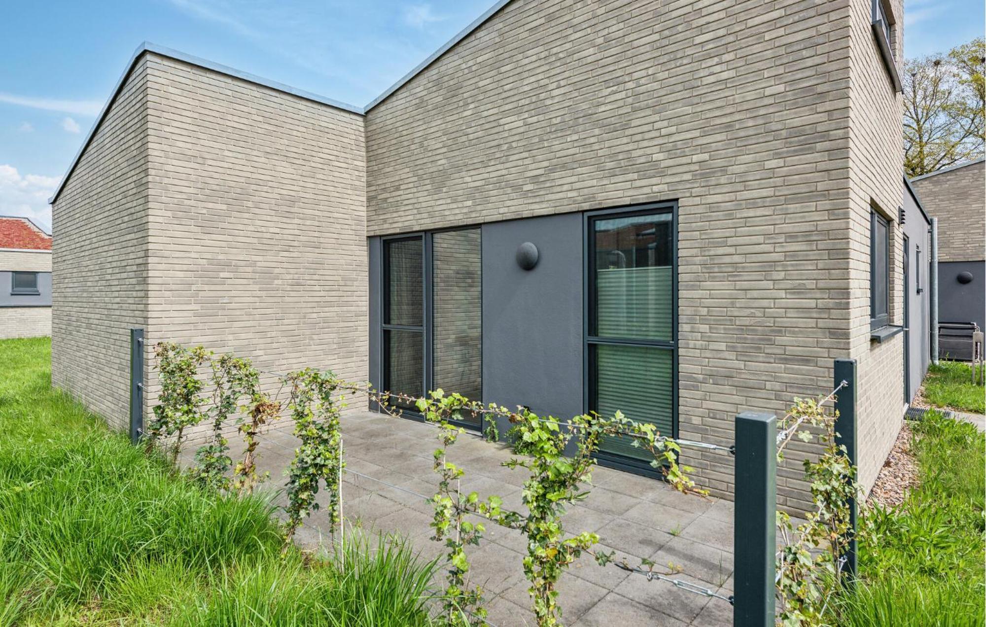 Lovely Home In Lembruch-Duemmer See With Wifi 외부 사진